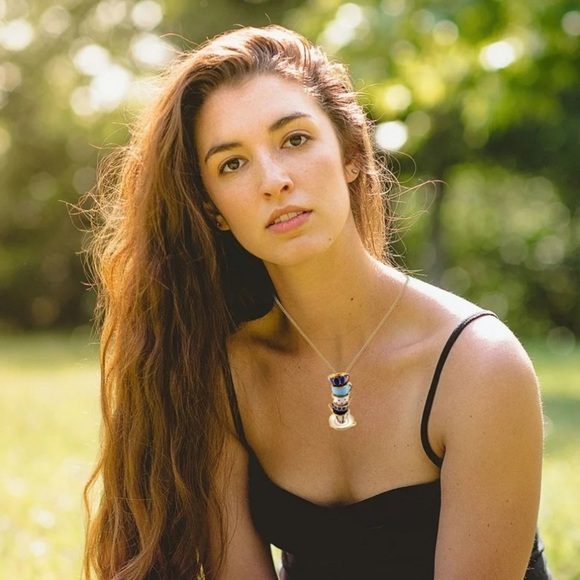 Blue Tea Time Cups Alice in Wonderland Necklace - Picture 4 of 9